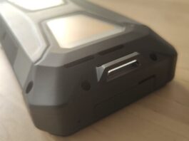 8849 lanzó TANK 2 Pro, teléfono inteligente con proyector asequible